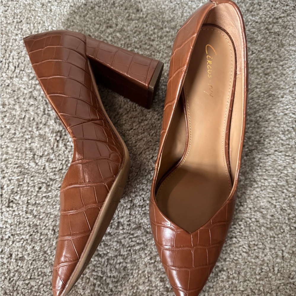 Circus• Sam Edelman Croc-Embossed Brown Heels